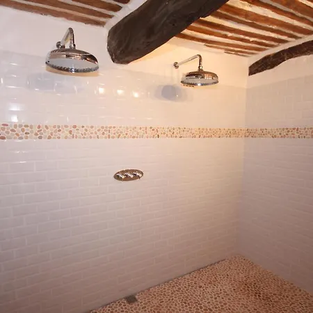 Prázdninový dům Hameau Des Oraisonis