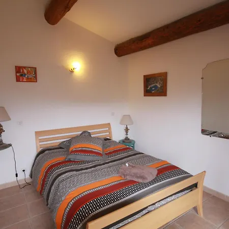 Vakantiehuis Hameau Des Oraisonis